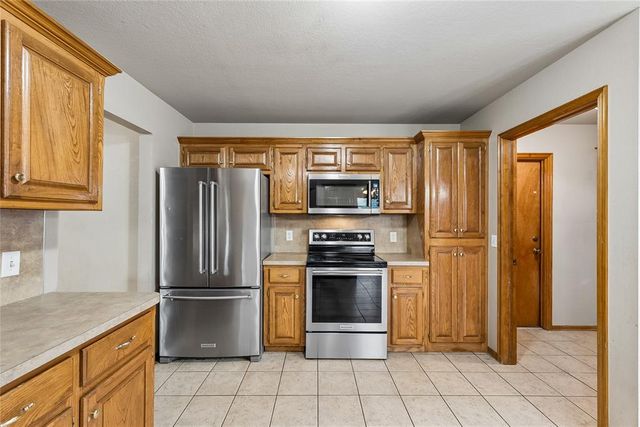 1909 Bradford Way, Edmond, OK 73003