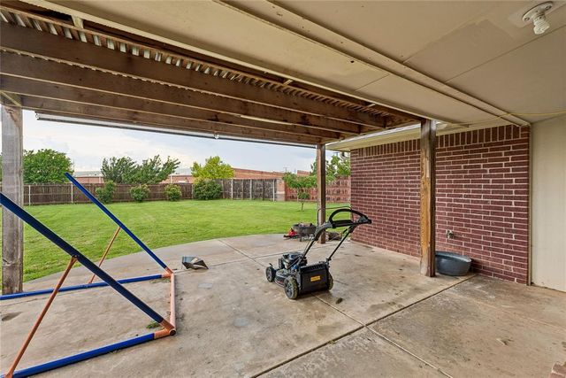 1909 Bradford Way, Edmond, OK 73003