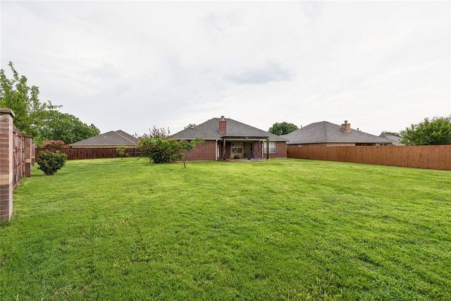1909 Bradford Way, Edmond, OK 73003