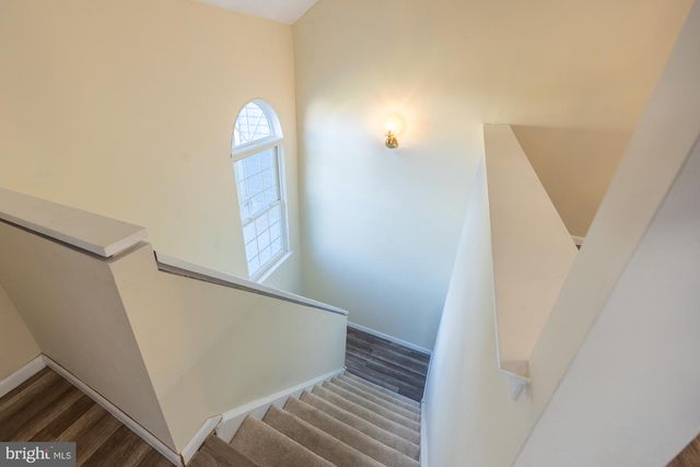 85 PINEWOOD DR, Hamilton, NJ 08690