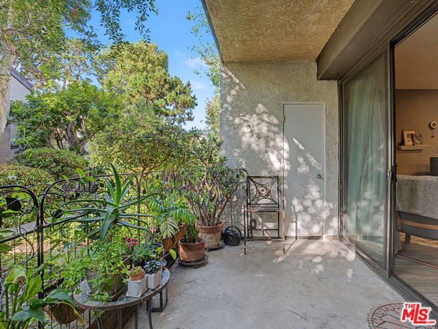 8675 Falmouth Avenue 110, Playa Del Rey (los Angeles), CA 90293