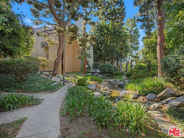 8675 Falmouth Avenue 110, Playa Del Rey (los Angeles), CA 90293