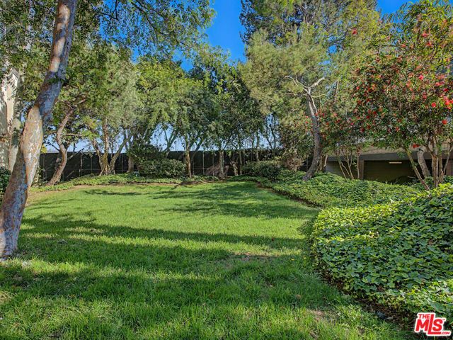 8675 Falmouth Avenue 110, Playa Del Rey (los Angeles), CA 90293