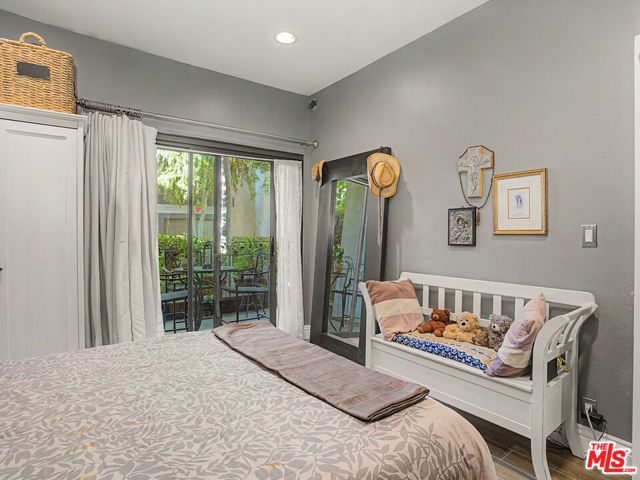 8675 Falmouth Avenue 110, Playa Del Rey (los Angeles), CA 90293
