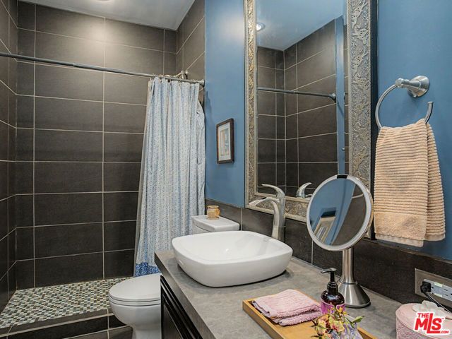 8675 Falmouth Avenue 110, Playa Del Rey (los Angeles), CA 90293