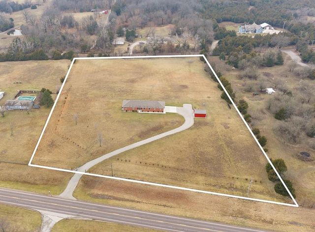 21137 Linwood Road, Linwood, KS 66052