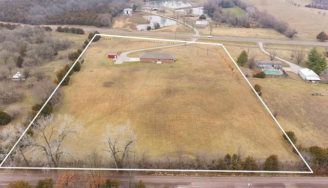 21137 Linwood Road, Linwood, KS 66052