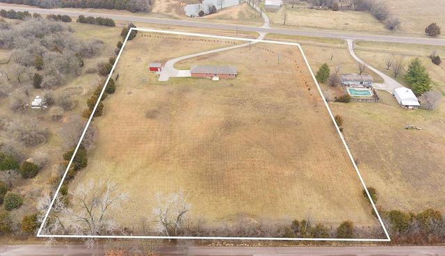 21137 Linwood Road, Linwood, KS 66052
