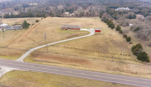 21137 Linwood Road, Linwood, KS 66052