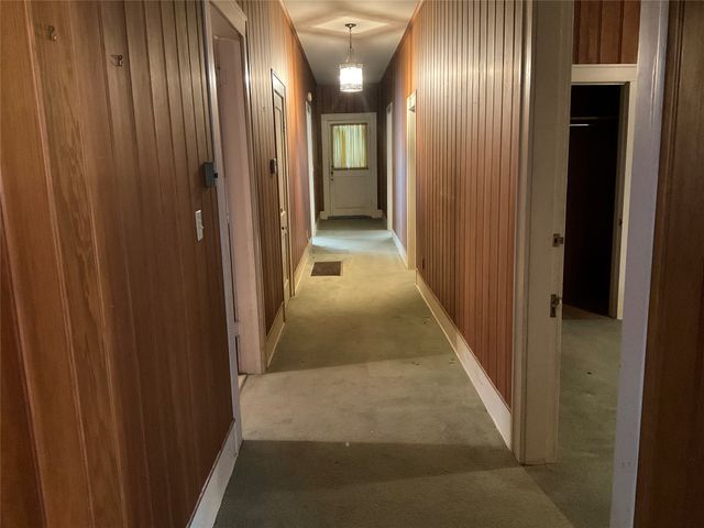 1303 W 3rd Avenue, Corsicana, TX 75110