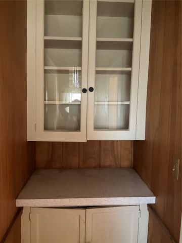 1303 W 3rd Avenue, Corsicana, TX 75110