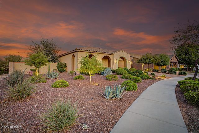 2261 N BEVERLY Place, Buckeye, AZ 85396
