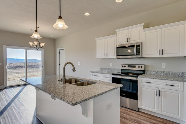 1716 N Pine Ridge Drive, Hephzibah, GA 30815