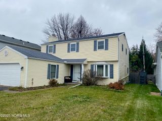 6032 Willowvale Drive, Toledo, OH 43615