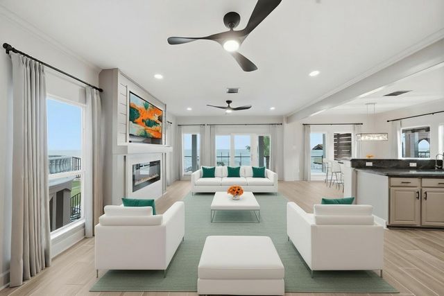 1918 Todville Road, Seabrook, TX 77586