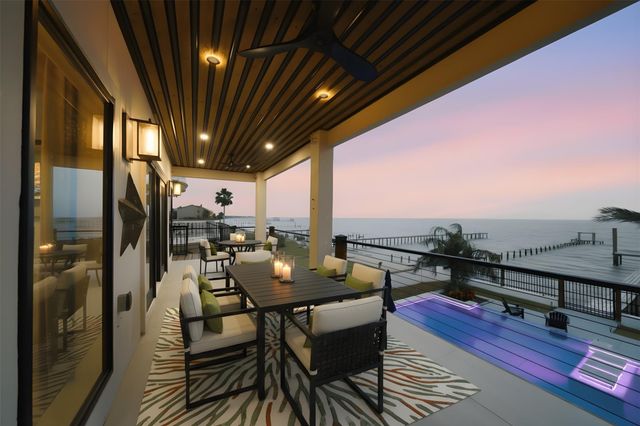 1918 Todville Road, Seabrook, TX 77586