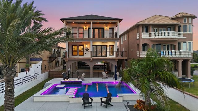 1918 Todville Road, Seabrook, TX 77586