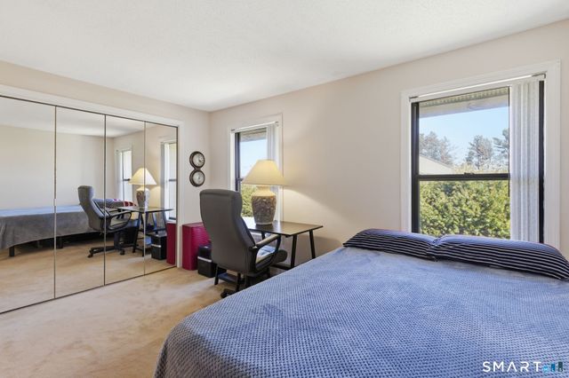 246 Metacomet Drive 246, Meriden, CT 06450