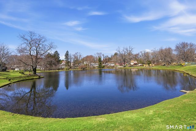 246 Metacomet Drive 246, Meriden, CT 06450