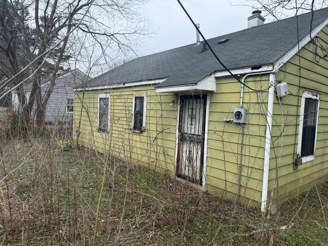 427 W BROOKS RD, Memphis, TN 38109