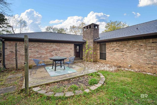 106 Lively Circle, Daphne, AL 36526