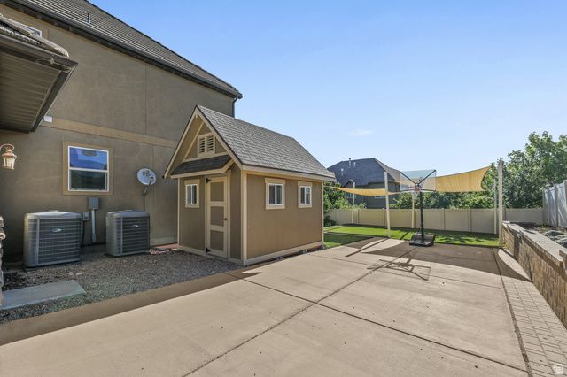 14497 S FOX CREEK DR, Herriman, UT 84096