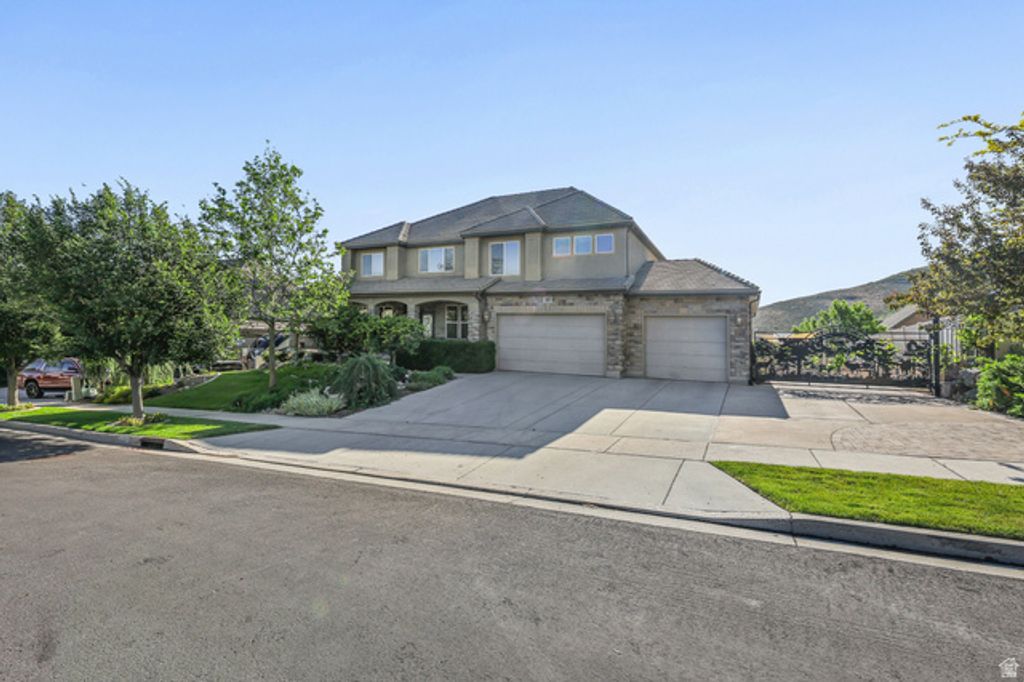14497 S FOX CREEK DR, Herriman, UT 84096
