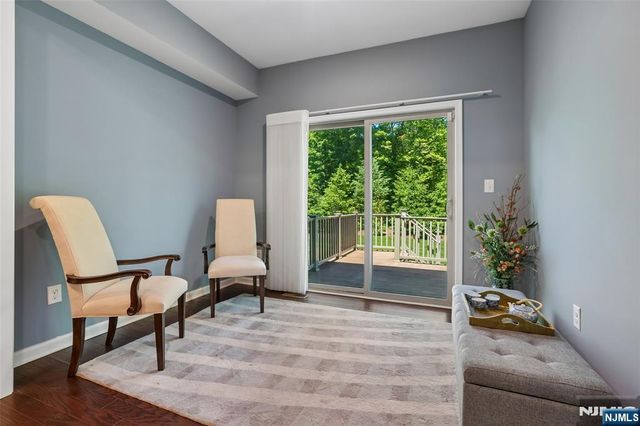 10 Winfield Drive 602, Woodcliff Lake, NJ 07677