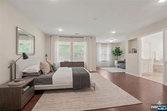 10 Winfield Drive 602, Woodcliff Lake, NJ 07677