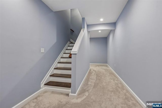 10 Winfield Drive 602, Woodcliff Lake, NJ 07677