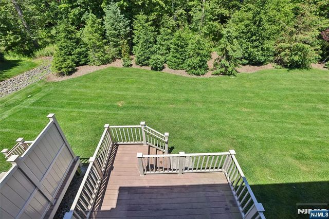 10 Winfield Drive 602, Woodcliff Lake, NJ 07677