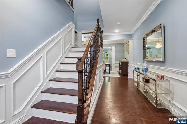 10 Winfield Drive 602, Woodcliff Lake, NJ 07677