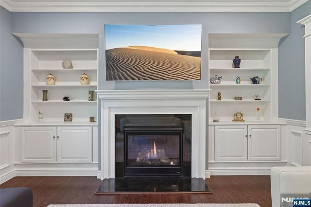 10 Winfield Drive 602, Woodcliff Lake, NJ 07677