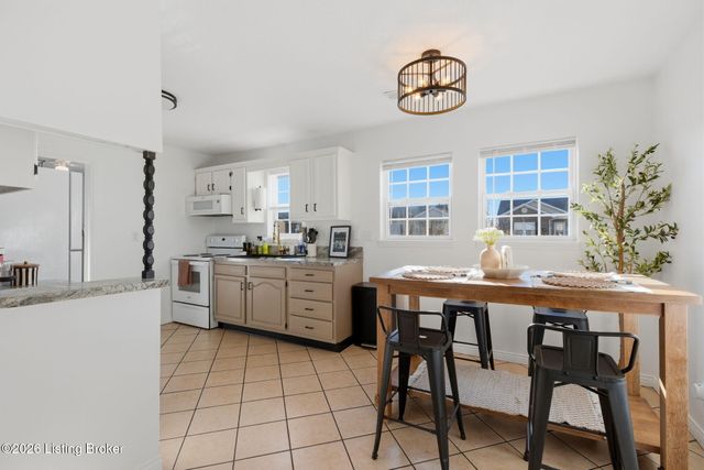 735 Beech Grove Rd, Shepherdsville, KY 40165