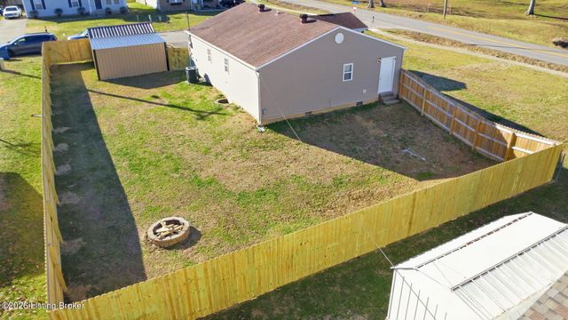 735 Beech Grove Rd, Shepherdsville, KY 40165