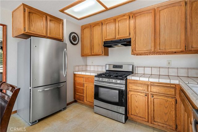 43230 Lookabout Rd, Lake Hughes, CA 93532
