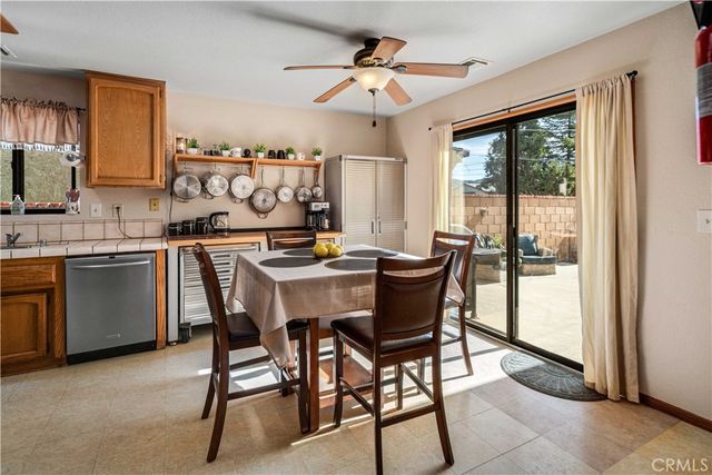 43230 Lookabout Rd, Lake Hughes, CA 93532