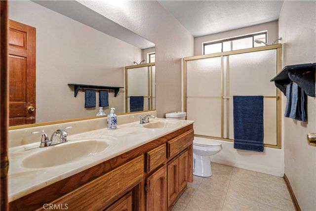 43230 Lookabout Rd, Lake Hughes, CA 93532