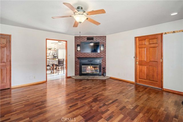 43230 Lookabout Rd, Lake Hughes, CA 93532