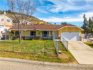 43230 Lookabout Rd, Lake Hughes, CA 93532