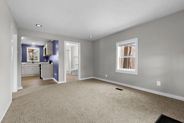 911 Porter Street, Kalamazoo City, MI 49007