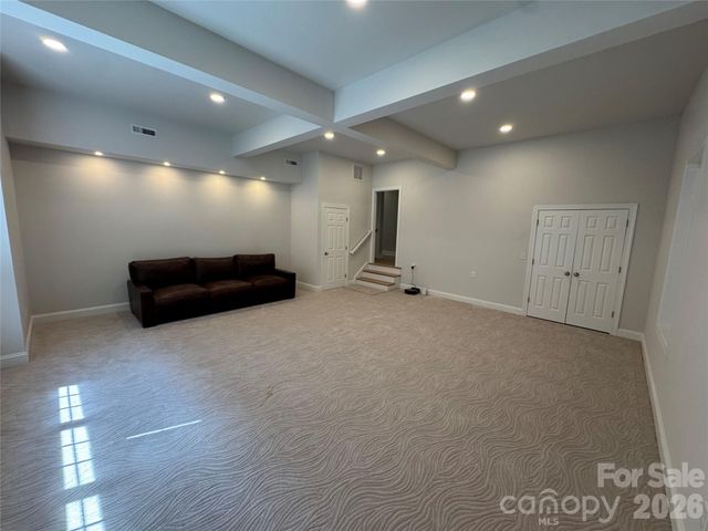 3514 Mckee Road, Charlotte, NC 28270