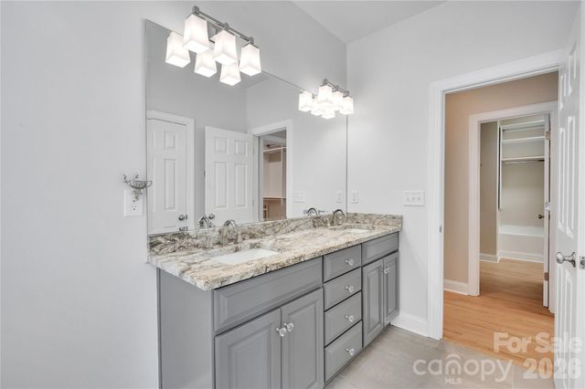 3514 Mckee Road, Charlotte, NC 28270