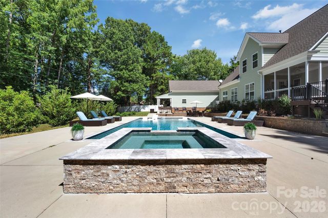 3514 Mckee Road, Charlotte, NC 28270