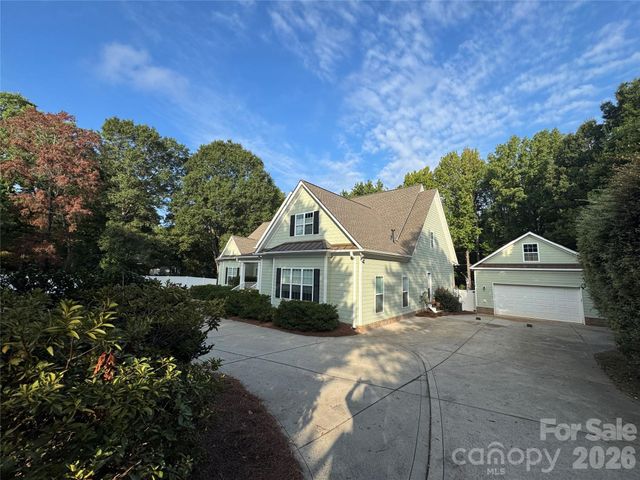 3514 Mckee Road, Charlotte, NC 28270