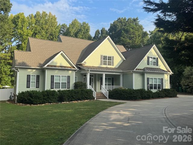 3514 Mckee Road, Charlotte, NC 28270