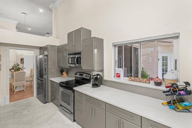 5246 Windsor Parke Drive, Boca Raton, FL 33496