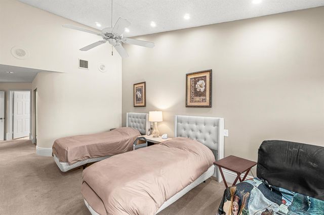 5246 Windsor Parke Drive, Boca Raton, FL 33496
