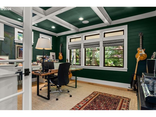 4105 UPPER Dr, Lake Oswego, OR 97035
