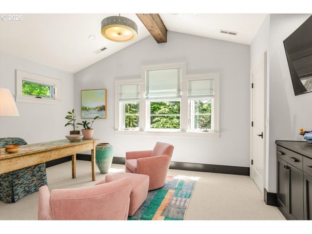 4105 UPPER Dr, Lake Oswego, OR 97035